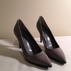 Nine West Grey Leather Pumps with a 3.5 inch heel